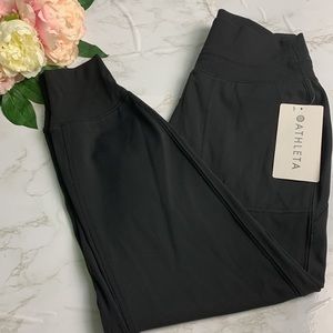 Athleta NWT Black Venice Jogger Size XS